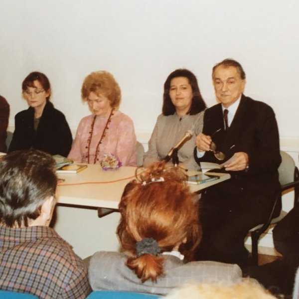 MAMA, PAZI PAS! Prva promocija, Zagreb, Mimara, ožujak 1993 s D Horkić, M Kušec, H Buljan, glumica, V Stahuljak, BP, Ićan Ramljak, urednik, i I Boždar